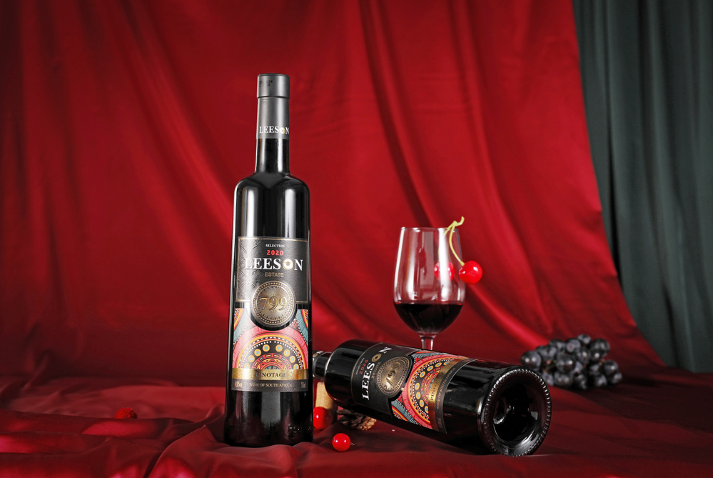 混酿和单一葡萄品种的红酒哪种好？